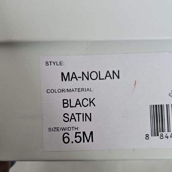 BCBGMAXAZRIA Women's Black Heels - Picture 11 of 16